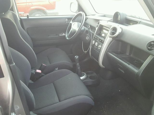 JTLKT334440144872 - 2004 TOYOTA SCION XB 棕色 照片 5