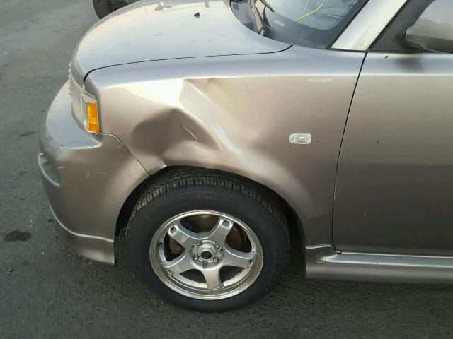 JTLKT334440144872 - 2004 TOYOTA SCION XB 棕色 照片 9