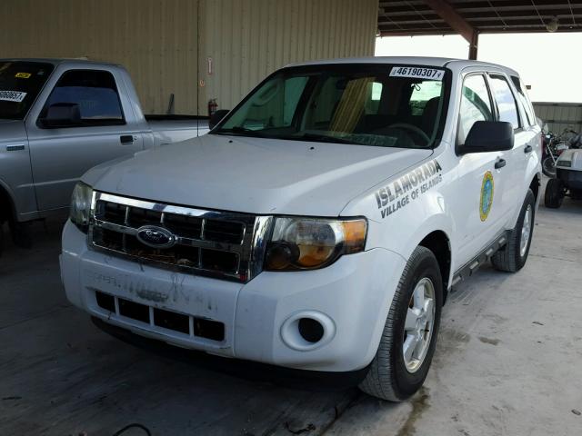 1FMCU0C79BKB54008 - 2011 FORD ESCAPE XLS WHITE photo 2