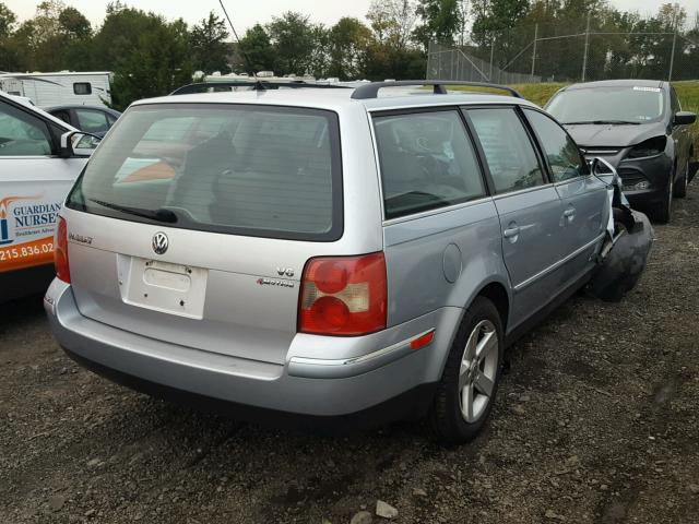 WVWYH63B74E016099 - 2004 VOLKSWAGEN PASSAT GLX ლურჯი ფოტო 4