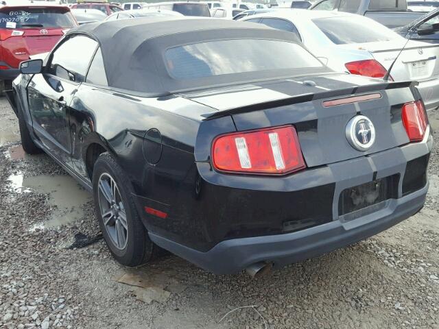 1ZVBP8EM6B5126686 - 2011 FORD MUSTANG BLACK photo 3