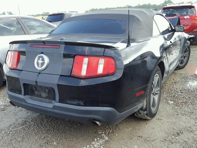 1ZVBP8EM6B5126686 - 2011 FORD MUSTANG BLACK photo 4