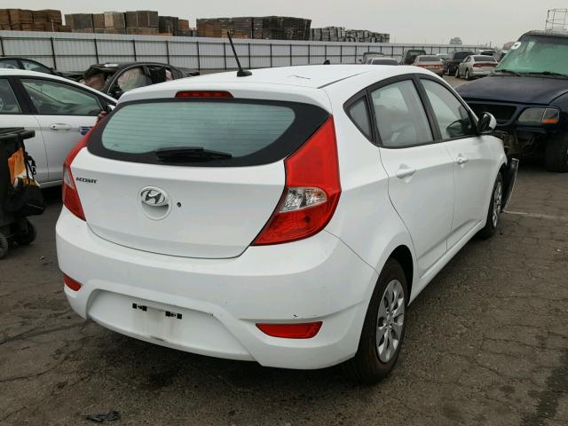 KMHCT5AE3FU200931 - 2015 HYUNDAI ACCENT GS WHITE photo 4