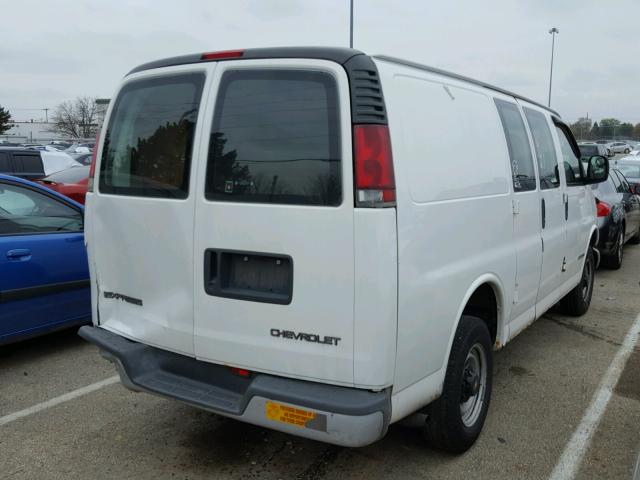 1GCGG25RX21129082 - 2002 CHEVROLET EXPRESS G2 WHITE photo 4