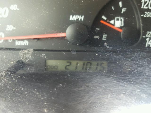 4T1BE32K42U549654 - 2002 TOYOTA CAMRY LE 银色 照片 8