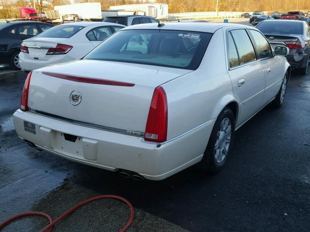 1G6KD57YX8U105447 - 2008 CADILLAC DTS WHITE photo 4