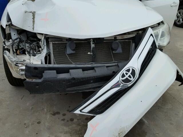 4T1BF1FK1CU175520 - 2012 TOYOTA CAMRY BASE WHITE photo 9