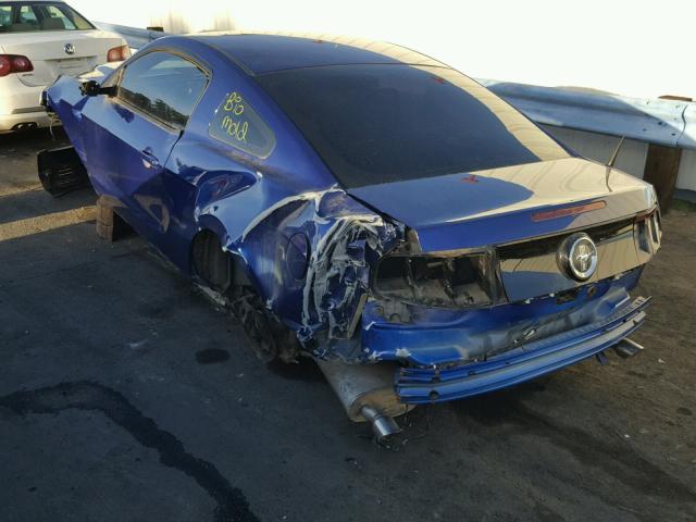 1ZVBP8AM3E5267127 - 2014 FORD MUSTANG BLUE photo 3