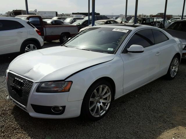 WAUVFAFR4CA004869 - 2012 AUDI A5 PRESTIG WHITE photo 2