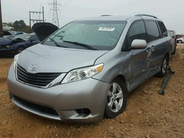 5TDKK3DC5ES441409 - 2014 TOYOTA SIENNA LE BLUE photo 2