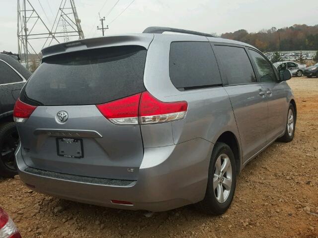 5TDKK3DC5ES441409 - 2014 TOYOTA SIENNA LE BLUE photo 4