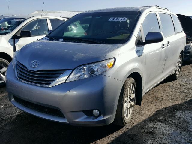 5TDDK3DC3DS057068 - 2013 TOYOTA SIENNA XLE SILVER photo 2