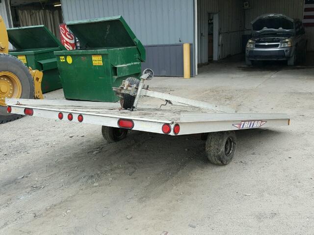 4TCSS1109YHW04766 - 2000 TRAIL KING TRAILER SILVER photo 4