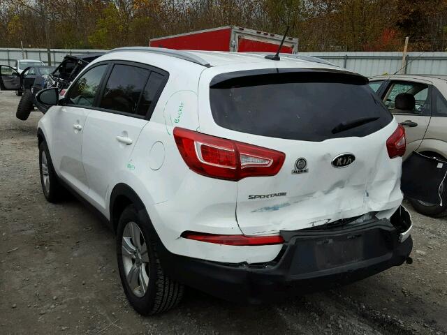 KNDPB3A21C7333748 - 2012 KIA SPORTAGE B WHITE photo 3