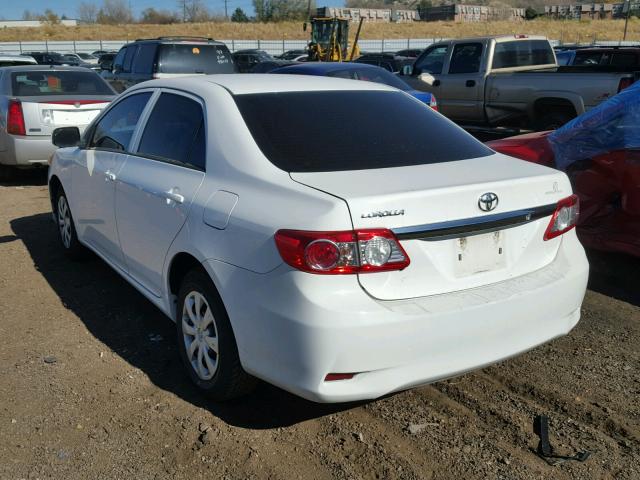 5YFBU4EE0DP168791 - 2013 TOYOTA COROLLA BA WHITE photo 3