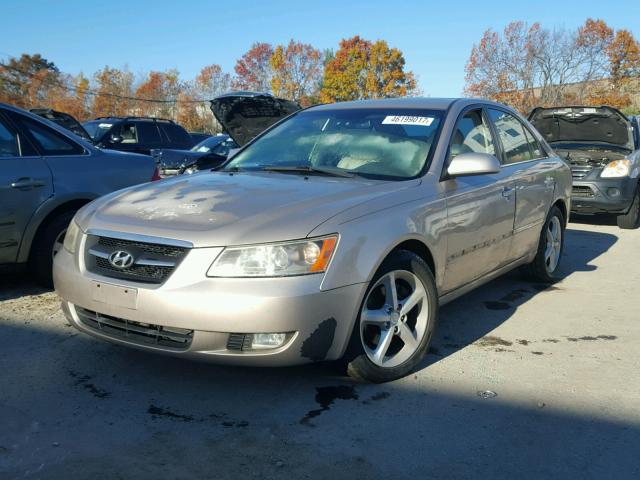 5NPEU46F38H353358 - 2008 HYUNDAI SONATA SE YELLOW photo 2