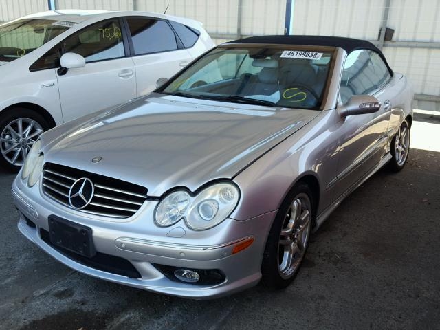 WDBTK76G95T042823 - 2005 MERCEDES-BENZ CLK 55 AMG SILVER photo 2