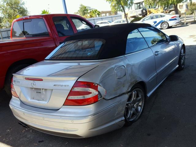 WDBTK76G95T042823 - 2005 MERCEDES-BENZ CLK 55 AMG SILVER photo 4