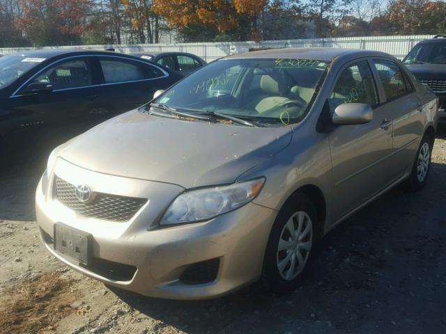 1NXBU40E19Z073346 - 2009 TOYOTA COROLLA BEIGE photo 2