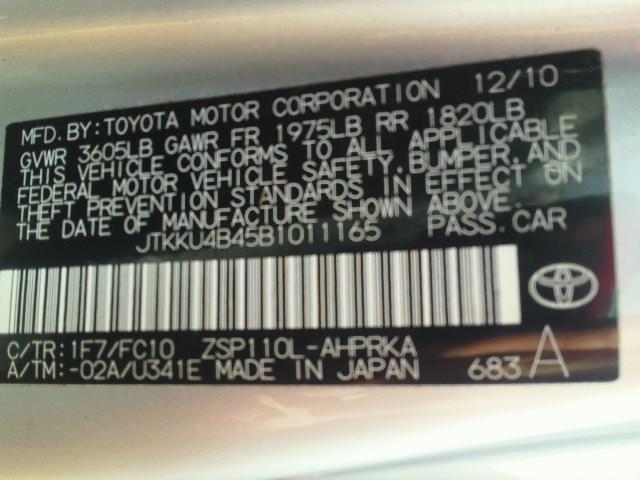 JTKKU4B45B1011165 - 2011 TOYOTA SCION XD SILVER photo 10