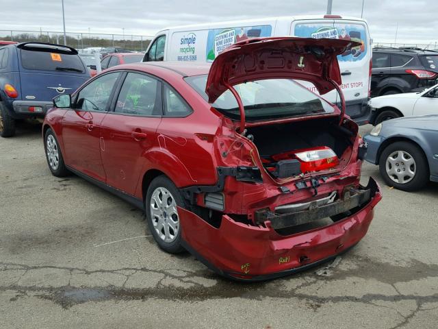 1FAHP3F29CL248751 - 2012 FORD FOCUS SE RED photo 3