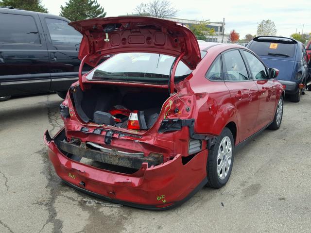 1FAHP3F29CL248751 - 2012 FORD FOCUS SE RED photo 4