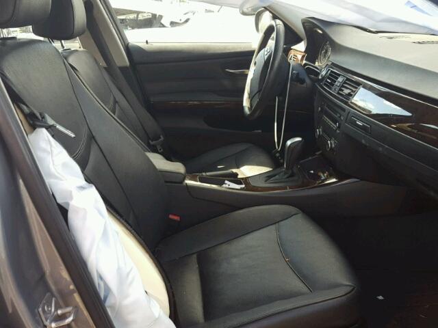 WBAPH7C53BE851249 - 2011 BMW 328 I GRAY photo 5