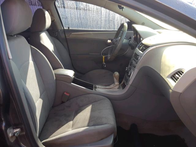 1G1ZB5EB2A4118062 - 2010 CHEVROLET MALIBU LS GRAY photo 5