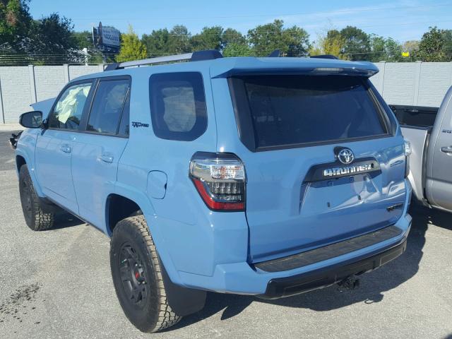 JTEBU5JR8J5496852 - 2018 TOYOTA 4RUNNER SR BLUE photo 3