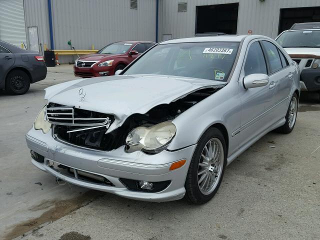 WDBRF52HX7E028003 - 2007 MERCEDES-BENZ C SILVER photo 2