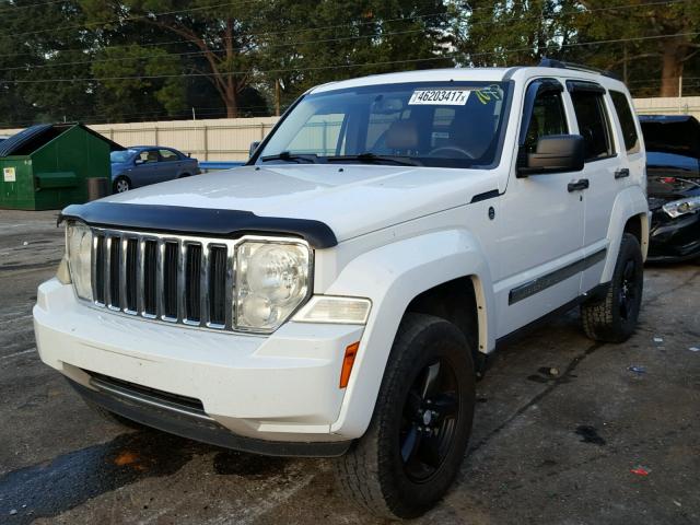 1J4PN5GKXBW546061 - 2011 JEEP LIBERTY LI WHITE photo 2