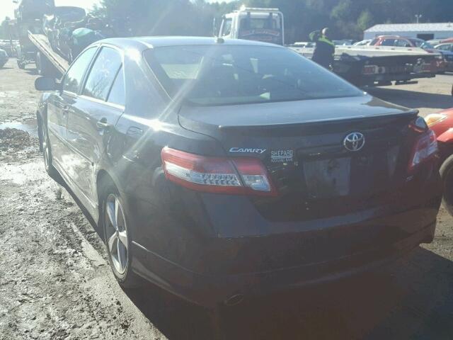 4T1BF3EK2BU732933 - 2011 TOYOTA CAMRY BASE BLACK photo 3