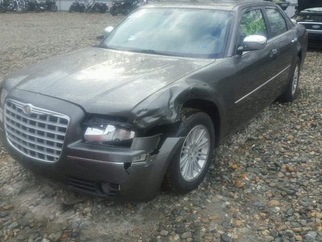 2C3CA4CD1AH123209 - 2010 CHRYSLER 300 TOURIN GRAY photo 9