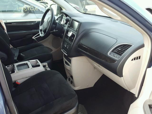 2A4RR5DG5BR776984 - 2011 CHRYSLER TOWN & COU 蓝色 照片 5