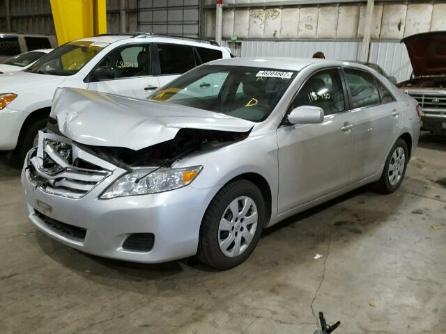 4T4BF3EK0BR214230 - 2011 TOYOTA CAMRY BASE SILVER photo 2