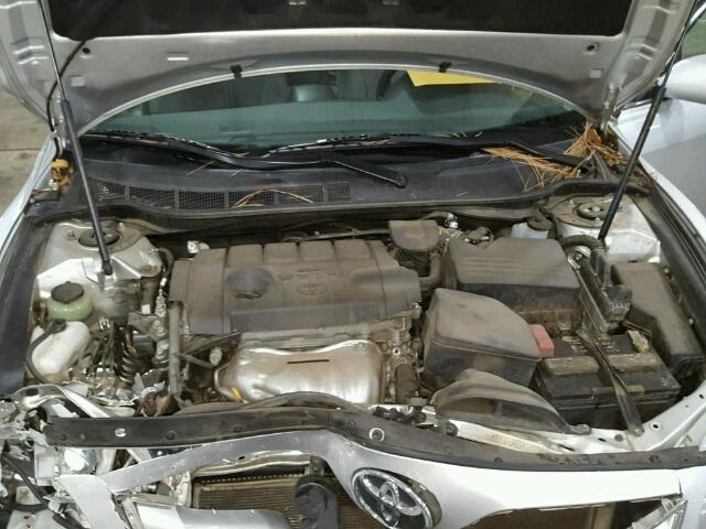 4T4BF3EK0BR214230 - 2011 TOYOTA CAMRY BASE SILVER photo 7