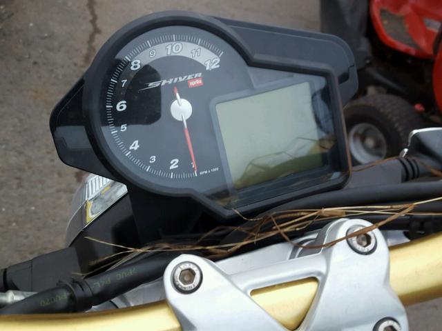 ZD4RAC0069S000774 - 2009 APRILIA SHIVER 750 SILVER photo 8