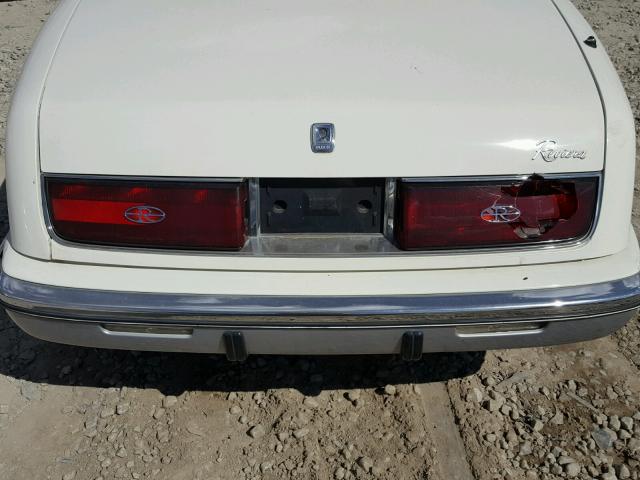 1G4EZ13L2PU404262 - 1993 BUICK RIVIERA WHITE photo 10