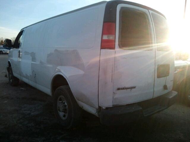 1GCGG296581172835 - 2008 CHEVROLET EXPRESS G2 WHITE photo 3