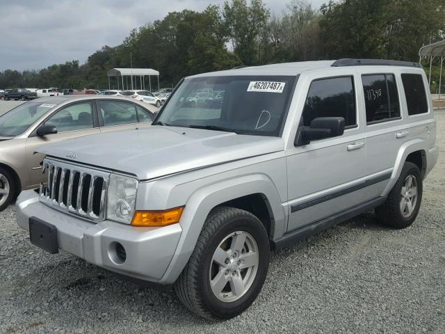 1J8HH48K48C186931 - 2008 JEEP COMMANDER SILVER photo 2