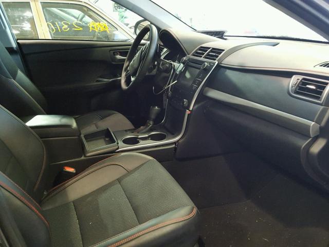 4T1BF1FK2GU600927 - 2016 TOYOTA CAMRY LE ნაცრისფერი ფოტო 5