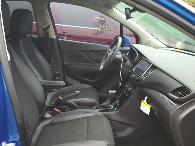 KL4CJASB5HB006899 - 2017 BUICK ENCORE PRE BLUE photo 5