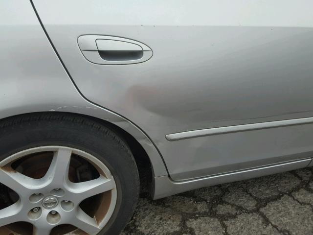 1N4BL11E13C152877 - 2003 NISSAN ALTIMA SE SILVER photo 9