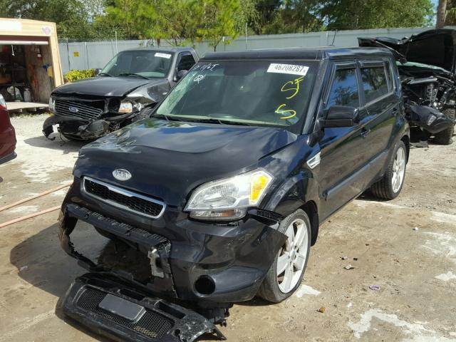 KNDJT2A25B7282105 - 2011 KIA SOUL BLACK photo 2