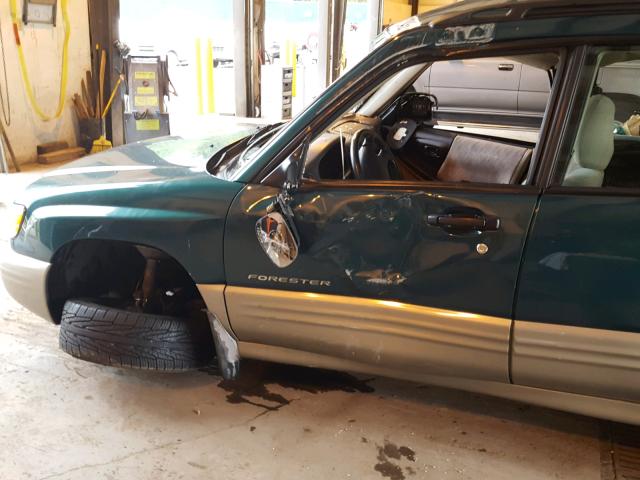 JF1SF65591H736863 - 2001 SUBARU FORESTER S GREEN photo 9