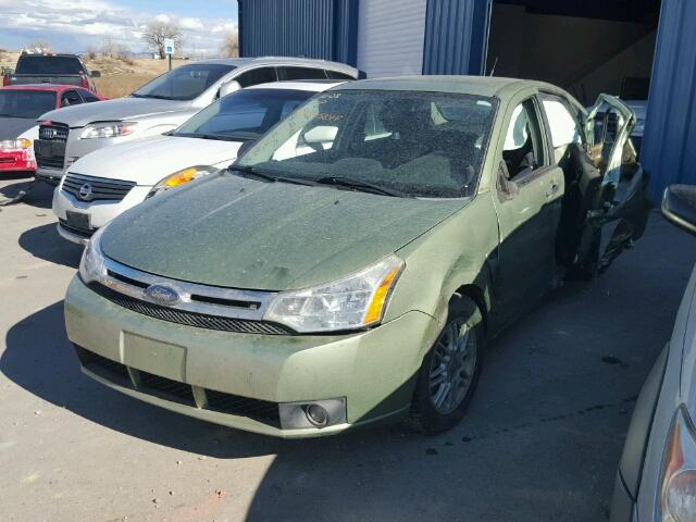 1FAHP35N58W147112 - 2008 FORD FOCUS SE GREEN photo 2