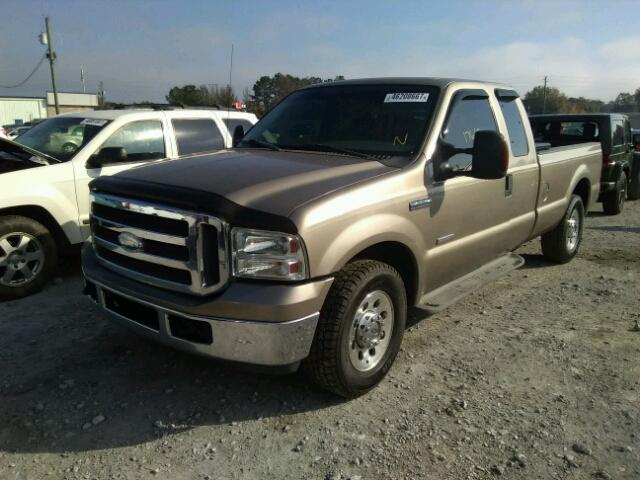 1FTSX20P25ED09475 - 2005 FORD F250 GOLD photo 2