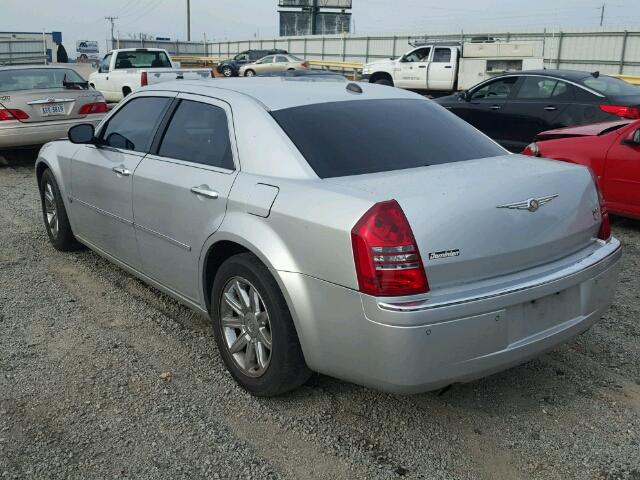 2C3AA63H25H591025 - 2005 CHRYSLER 300C SILVER photo 3