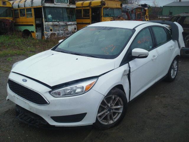 1FADP3F22FL316861 - 2015 FORD FOCUS SE WHITE photo 2