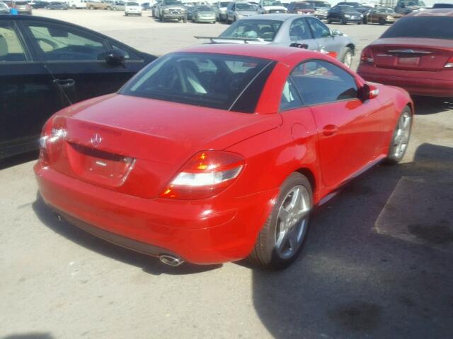 WDBWK56F35F061441 - 2005 MERCEDES-BENZ SLK 350 RED photo 4